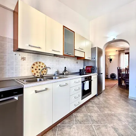 Casa Caterina - Spacious Sea-view Apartament